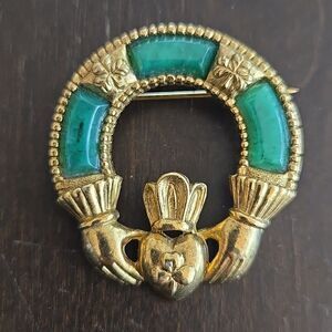 Vtg Sol d'or Soldor Signed Brooch Gold Green Irish Celtic Horse Shoe Shape irish